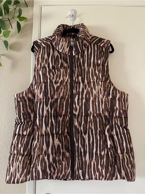 Animal Print Quilted Puffer Vest - Brown XL. NWOT